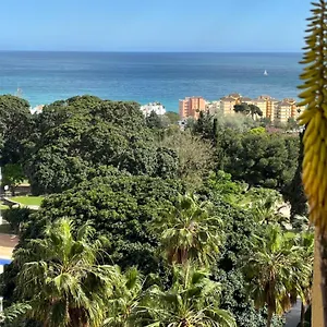 Balcon Con Vistas Al Mar Y Piscinas En Hercules Apartamento