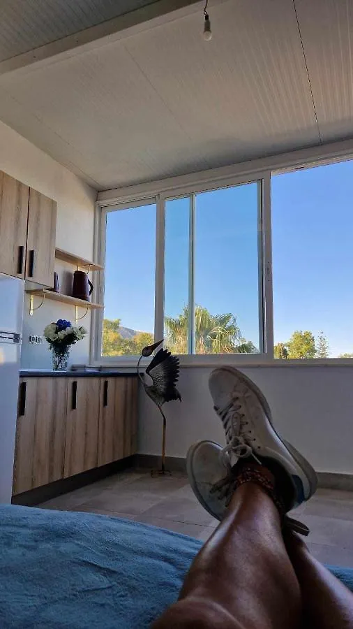 La Villa Escondida Estudio Vista A La Naturaleza ベナルマデナ 0*,  スペイン
