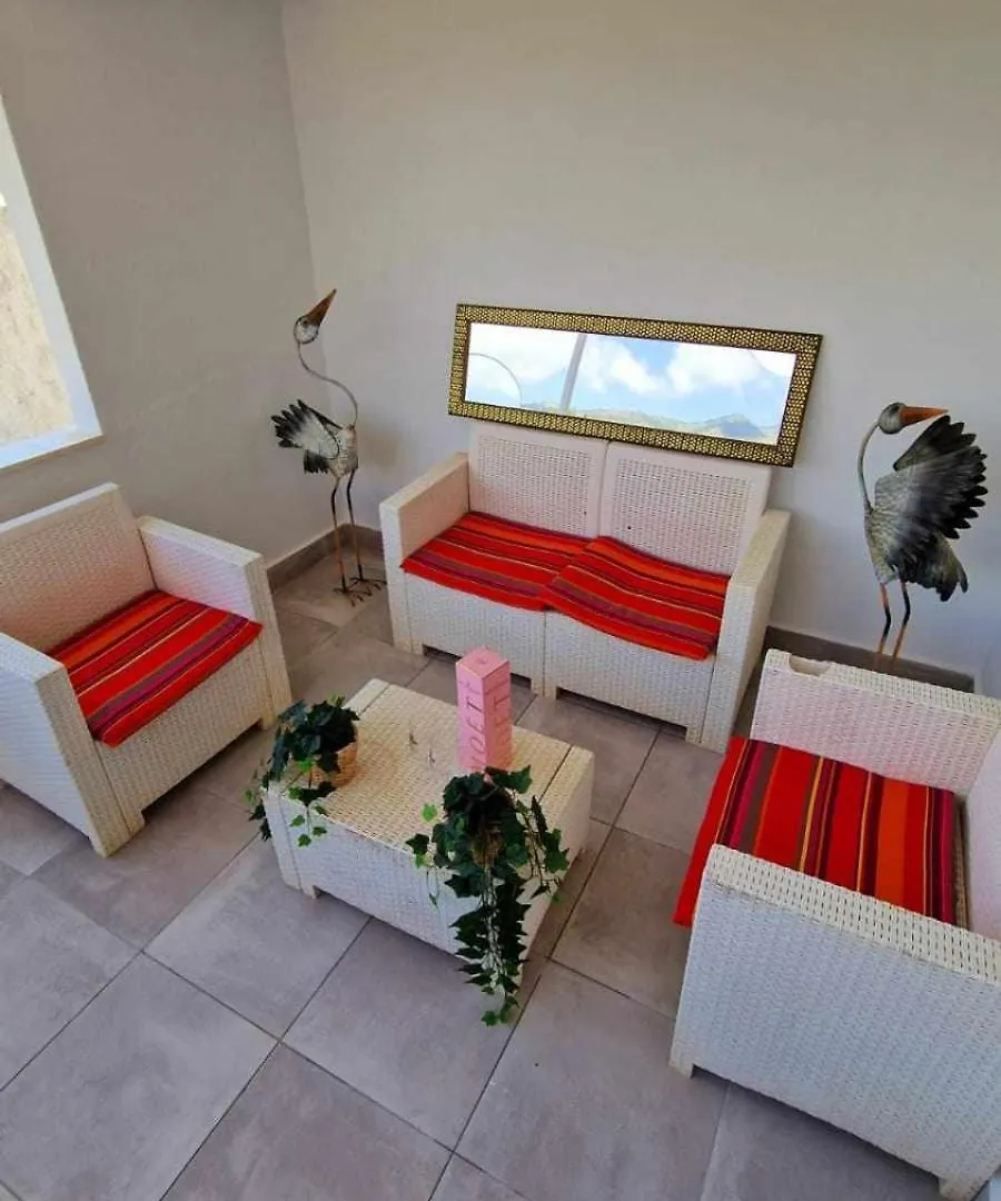 La Villa Escondida Estudio Vista A La Naturaleza ベナルマデナ 0*,